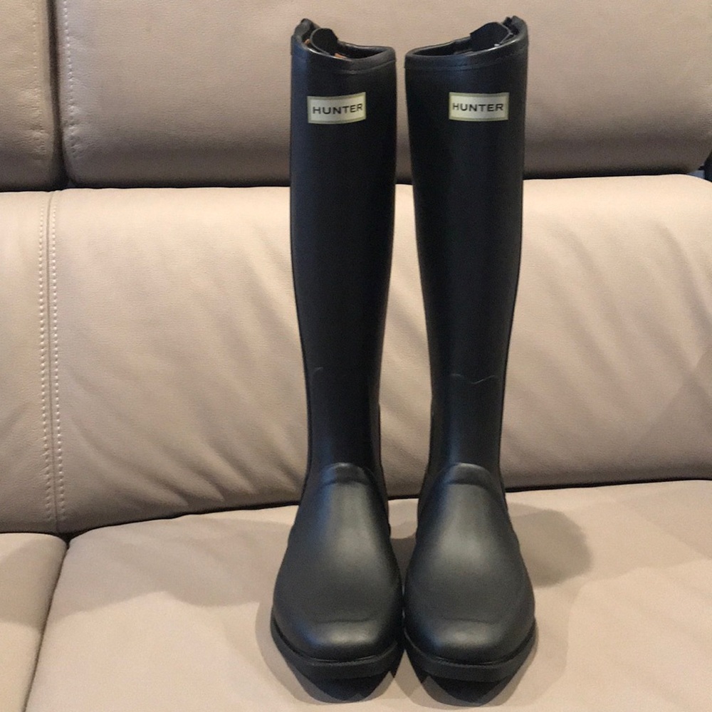NWOT HUNTER WELLESLEY RUBBER RIDING BOOTS - Picture 2 of 6